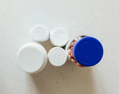 Aperçu de l'article : Médicaments et voyage : 7 erreurs critiques à éviter