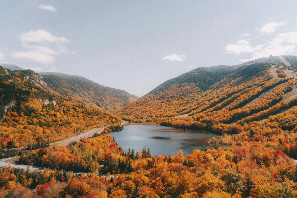 Image principale de l'article : Activités d'automne au Québec : que faire à part la randonnée?